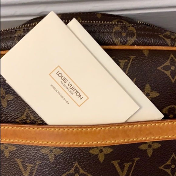 Louis Vuitton cross body men's messanger bag - Picture 7 of 9